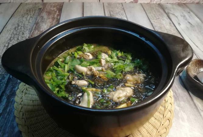 蚵仔紫菜煲成品